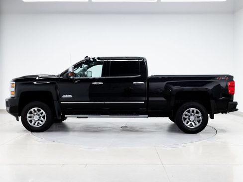 Used 2019 Chevrolet Silverado 3500 High Country w/ Duramax Plus Package AWD/4WD image 5