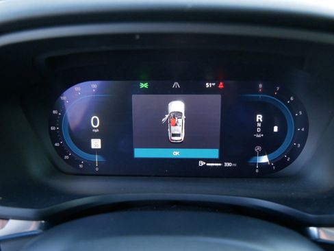 Used 2024 Volvo V60 B5 Cross Country Plus w/ Protection Package Premier image 21