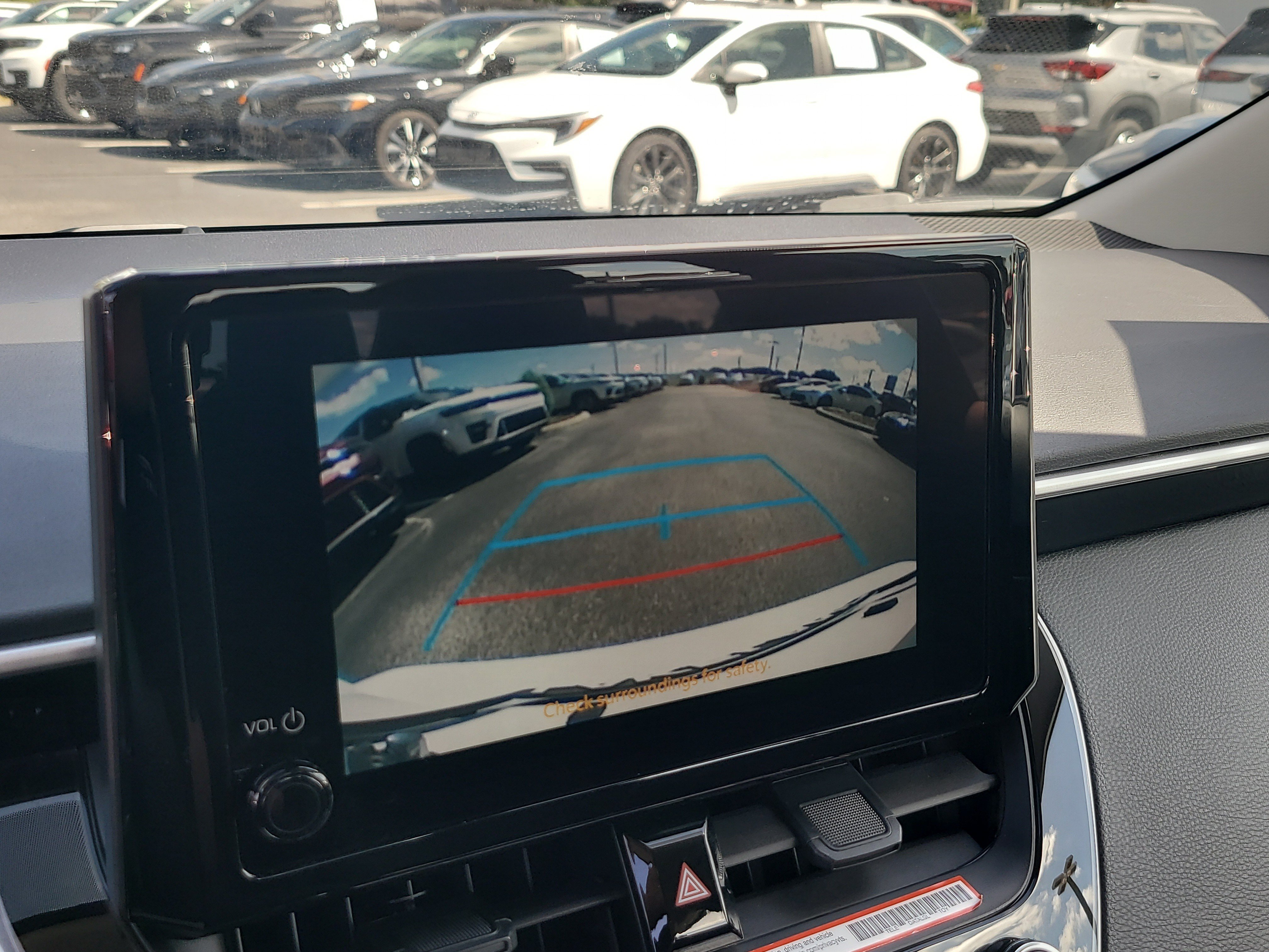 Used 2025 Toyota Corolla LE FWD image 22