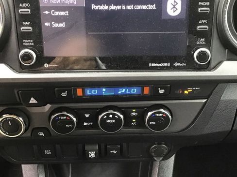 Used 2021 Toyota Tacoma 4x4 Double Cab w/ Tacoma SR5 Package image 12