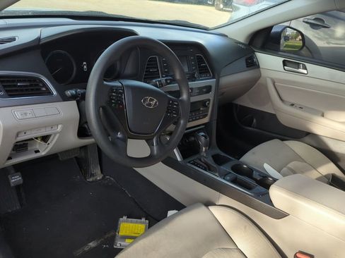 Used 2016 Hyundai Sonata SE image 7