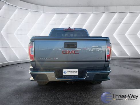 Used 2020 GMC Canyon SLT image 4