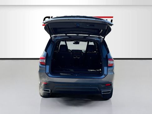 Used 2025 Honda Pilot Black Edition image 28