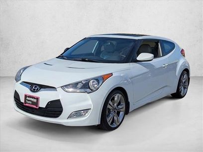Used 2013 Hyundai Veloster w/ Style Pkg