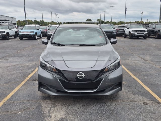 Used 2025 Nissan Leaf S FWD image 2
