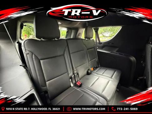 Used 2021 GMC Yukon XL Denali AWD/4WD image 10