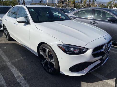 Used 2024 Mercedes-Benz C 300 Sedan image 3