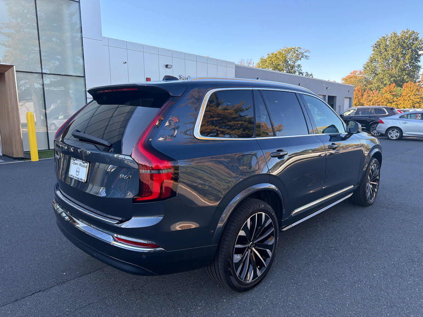 Used 2027 Volvo XC90 B6 Ultra AWD/4WD image 7
