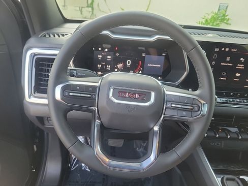 New 2025 GMC Canyon Elevation w/ Convenience Package image 18