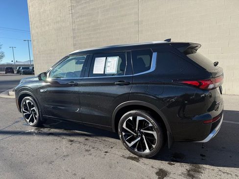 Used 2023 Mitsubishi Outlander SEL 40th Anniversary image 2