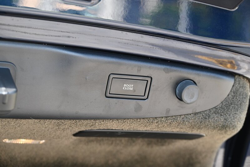 Used 2014 Bentley Flying Spur W12 AWD/4WD image 21