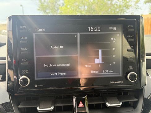 Used 2022 Toyota Corolla SE FWD image 28