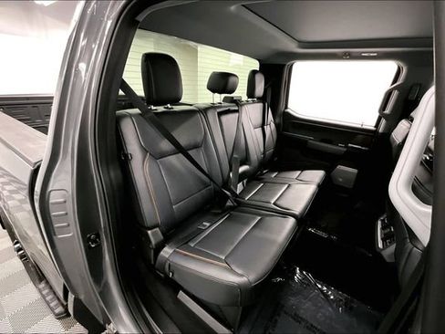 Used 2026 Ford F250 Lariat w/ Black Appearance Package AWD/4WD image 25