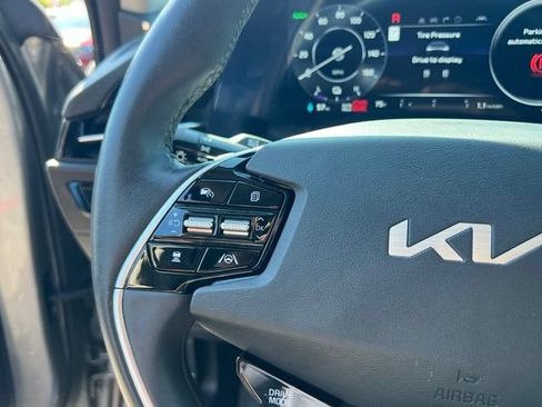 Certified 2023 Kia Niro Wind w/ Wind Preserve Package FWD image 20