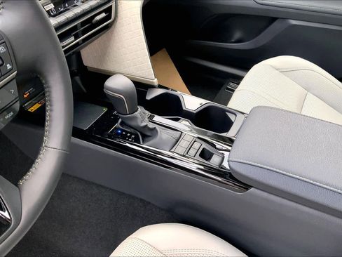 New 2026 Toyota Camry XLE image 7