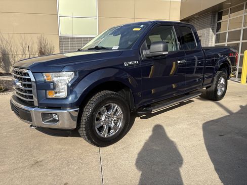 Used 2015 Ford F150 XLT w/ Equipment Group 302A Luxury image 2
