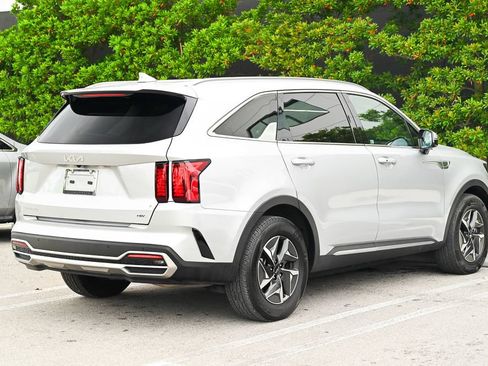 Used 2023 Kia Sorento EX FWD image 4
