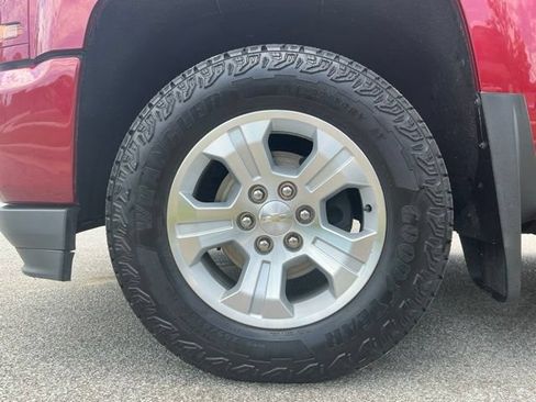 Used 2018 Chevrolet Silverado 1500 LT w/ All Star Edition AWD/4WD image 15