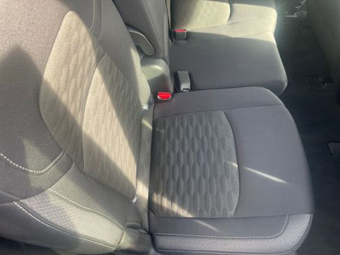 Used 2025 Nissan Pathfinder SV image 40