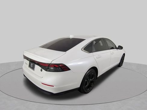 Used 2024 Honda Accord LX image 13