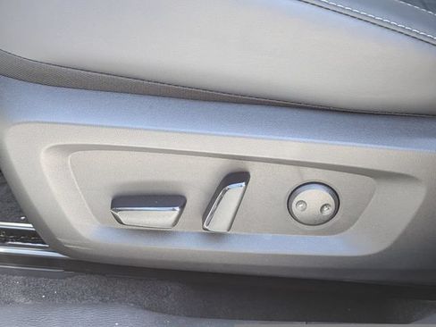 New 2026 Mitsubishi Outlander AWD image 21