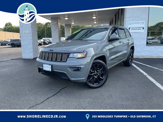 Used 2020 Jeep Grand Cherokee Altitude AWD/4WD image 1