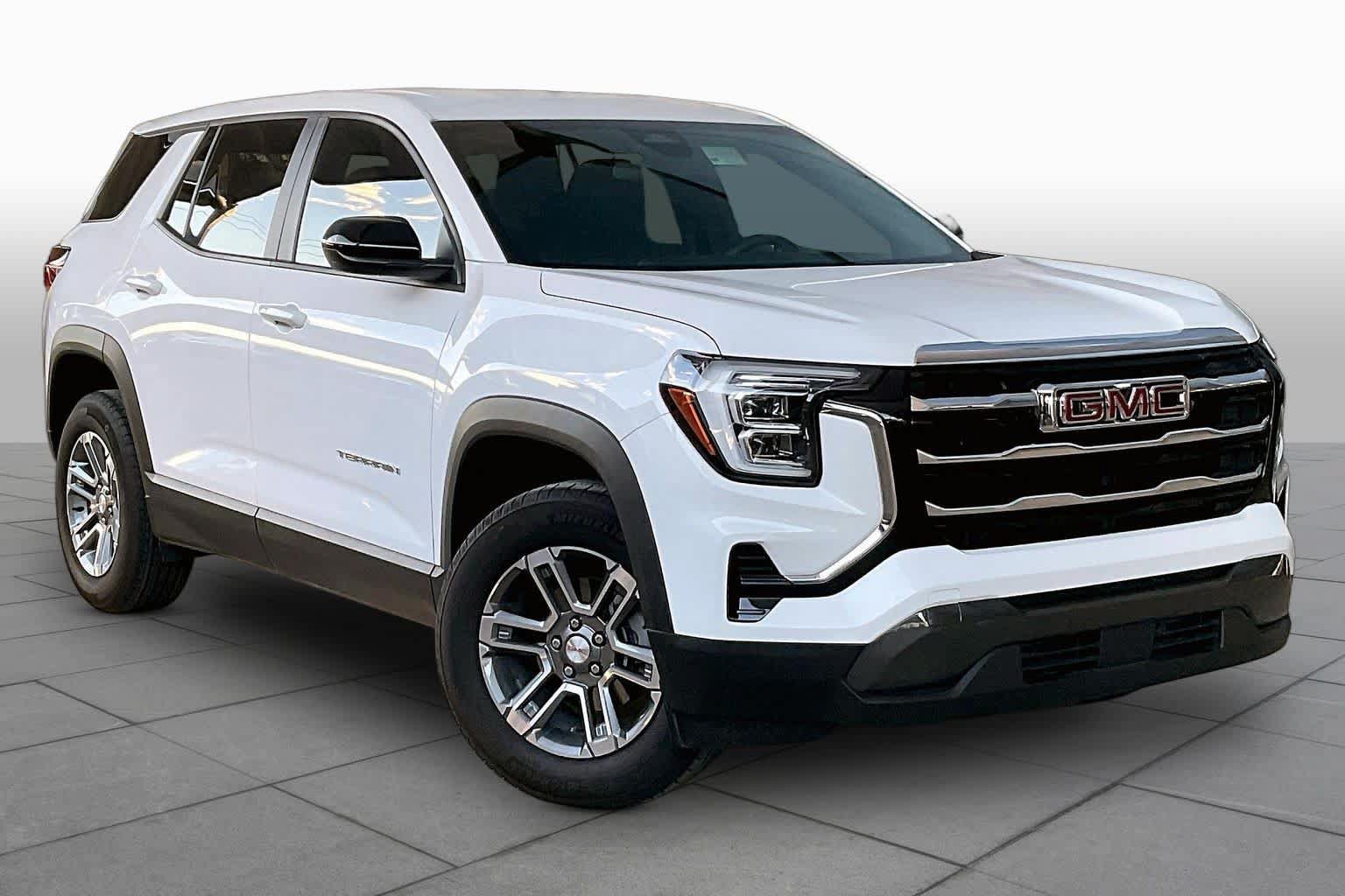Used 2026 GMC Terrain Elevation FWD image 3