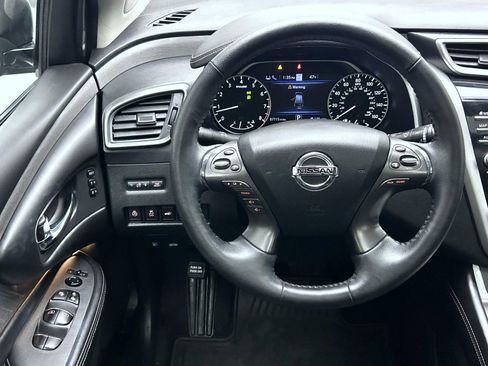 Used 2021 Nissan Murano SL w/ SL Moonroof Package image 12