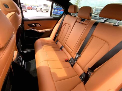 Used 2023 BMW 330i Sedan w/ M Sport Package image 20