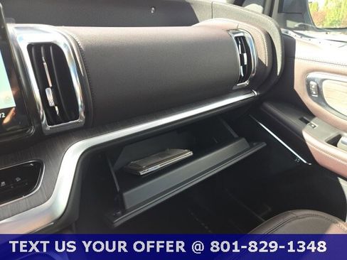 New 2025 Ford Expedition Platinum w/ Platinum Ultimate Package AWD/4WD image 29