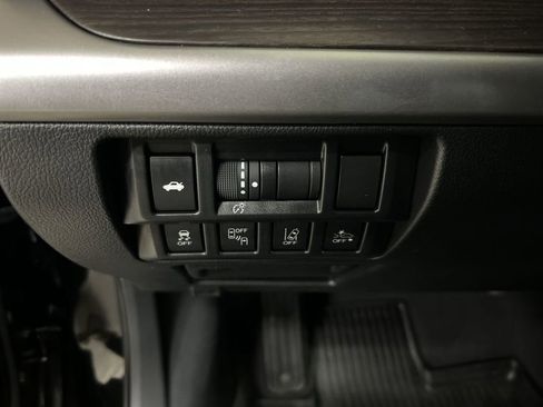 Used 2019 Subaru Legacy 2.5i Limited w/ Popular Package #2A image 17