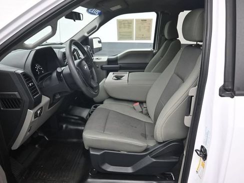 Used 2015 Ford F150 XL w/ Equipment Group 101A Mid RWD image 9