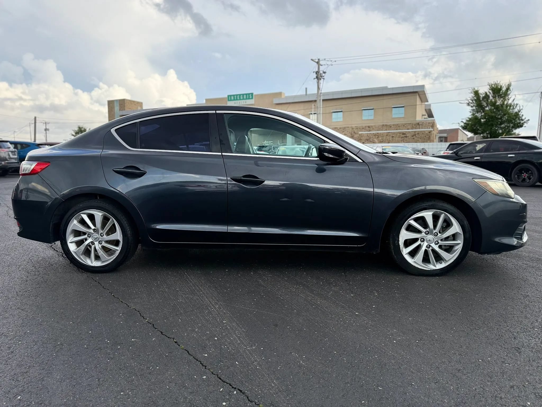 Used 2016 Acura ILX FWD image 4