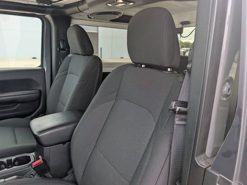 Used 2021 Jeep Wrangler Sport AWD/4WD image 10