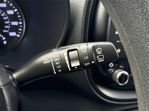 Used 2022 Kia Soul LX image 25