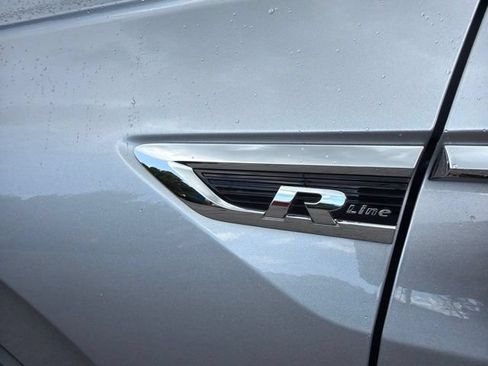 Used 2020 Volkswagen Tiguan SE R-Line w/ 3rd Row Seat Package AWD/4WD image 40