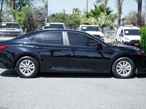 Used 2025 Toyota Camry LE FWD image 10