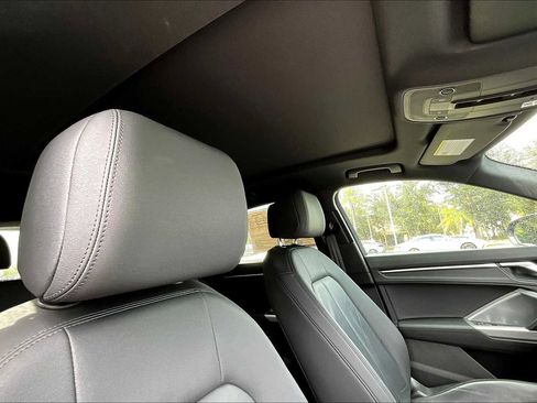 Used 2019 Audi Q3 2.0T Premium Plus image 13