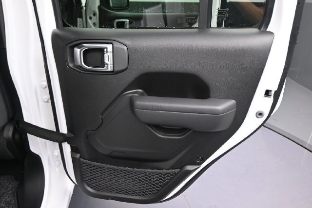 New 2026 Jeep Gladiator Sport AWD/4WD image 21
