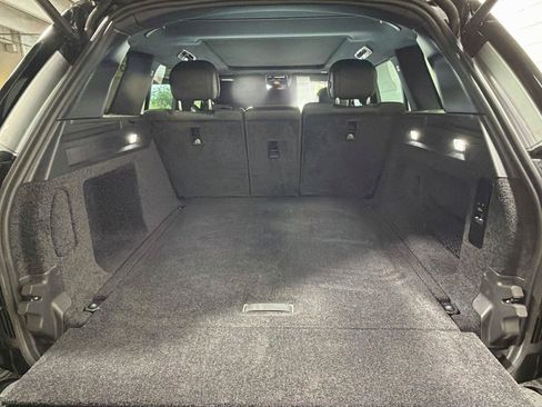 Certified 2025 Land Rover Range Rover SE AWD/4WD image 12