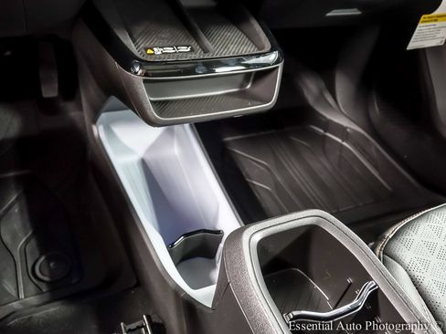 New 2027 Chevrolet Bolt RS w/ Technology Package FWD image 19