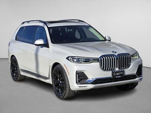 Used 2021 BMW X7 xDrive40i w/ Premium Package AWD/4WD image 1
