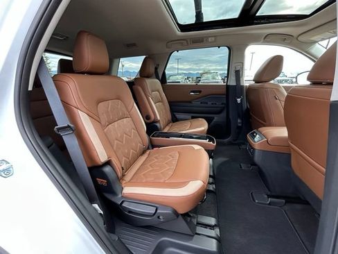 New 2026 Nissan Pathfinder Platinum w/ Cargo Package AWD/4WD image 43