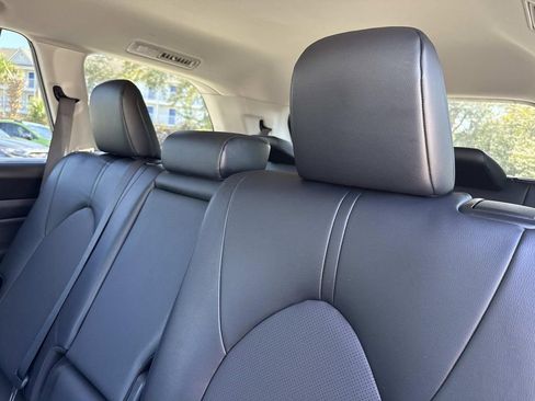 Used 2024 Toyota Grand Highlander XLE image 15