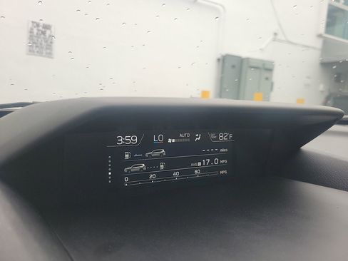 Used 2023 Subaru Forester Premium image 27