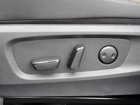 New 2026 Nissan Pathfinder Platinum AWD/4WD image 6