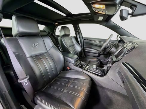 Used 2023 Chrysler 300 S image 30