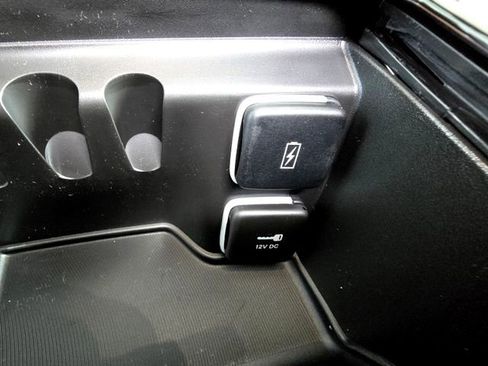 New 2026 Chrysler Pacifica Limited image 18