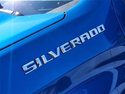 Used 2024 Chevrolet Silverado 1500 Custom RWD image 9