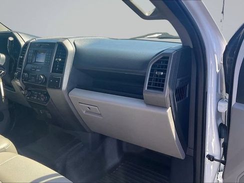 Used 2022 Ford F250 XL w/ Power Equipment Group AWD/4WD image 16